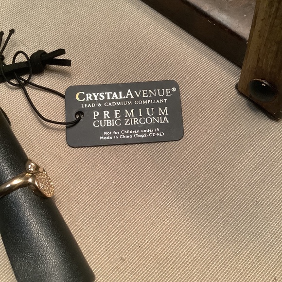 Gold Dipped clover cubic zirconia ring - Picture 2 of 3